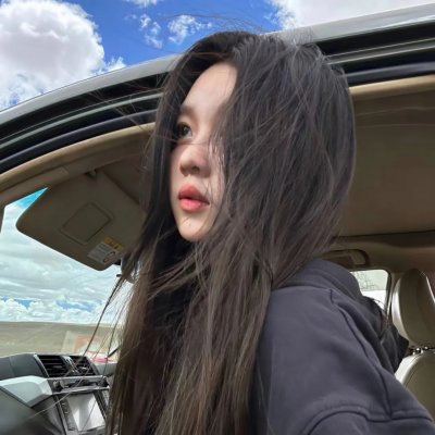 八月月亮的五个娃娃